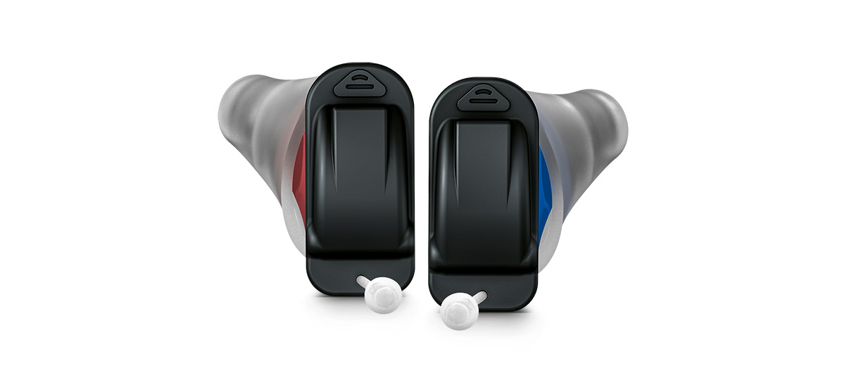 Das weltweit erste CROS CIC für Menschen mit einseitig nicht versorgbarem Hörverlust. Das neue CROS Silk Nx nimmt den Schall auf dieser Seite auf und überträgt ihn an ein Hörgerät auf der anderen Seite.